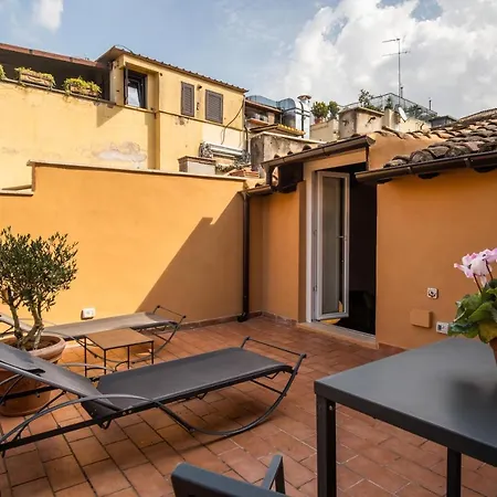 Smeraldo Townhouse 4*